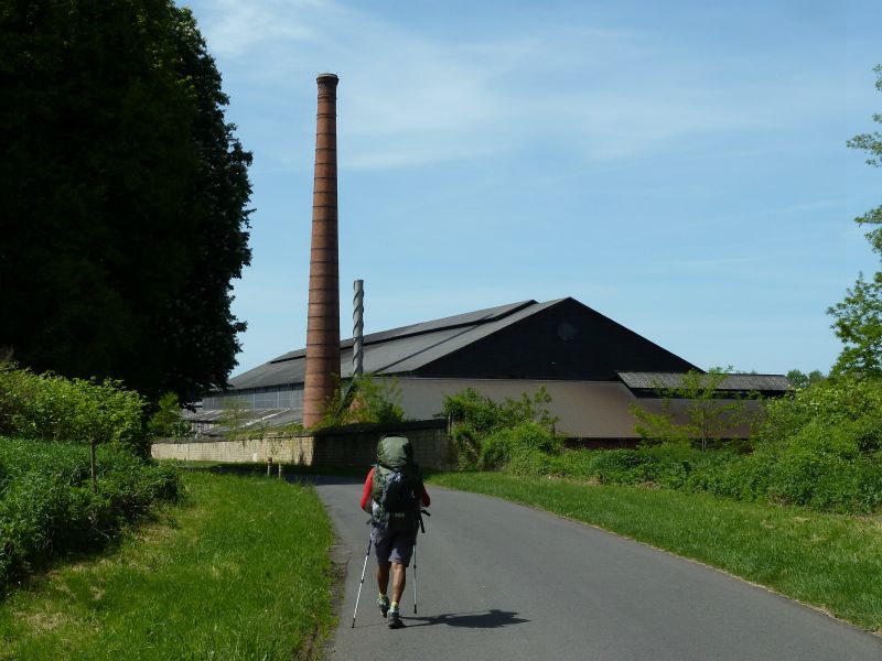 p1170158.jpg      10/05/2015 11:21     4602ko     entrée de GUERIGNY, immense usine désaffectée (encore une hélas) §MMDD13S