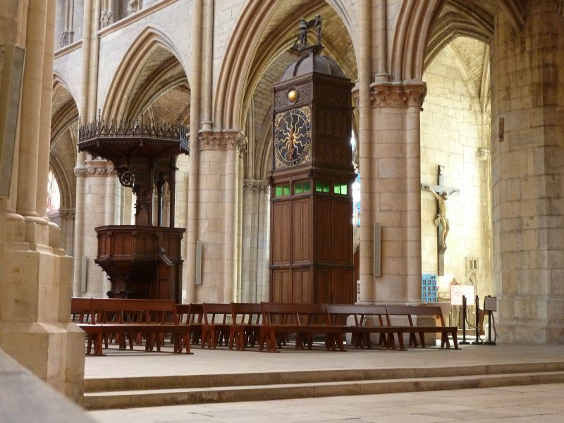 p1170196.jpg      11/05/2015 10:12     4999ko     Horloge et Chaire très remarquables dans la cathédrale de NEVERS