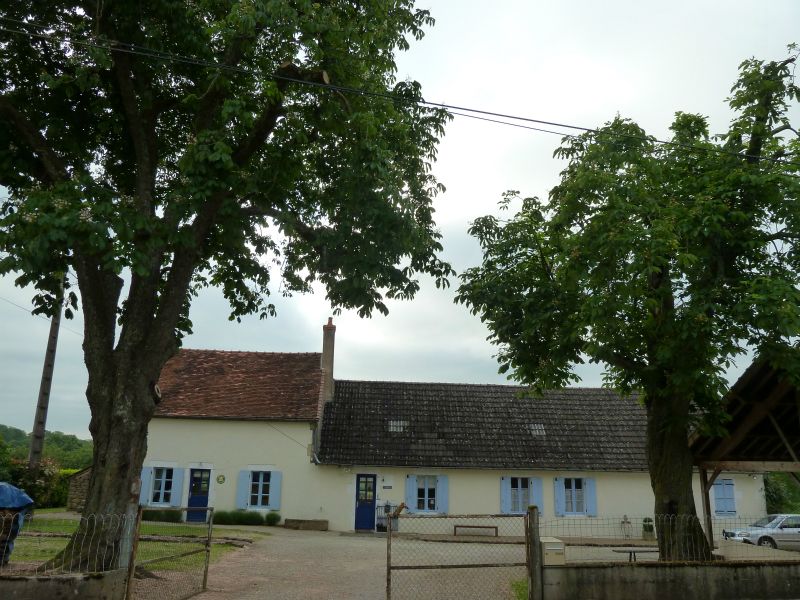 p1170322.jpg      14/05/2015 06:57     5180ko     lamaison du propriétaire, avec une chambre d'hotes (camping les Marronniers)