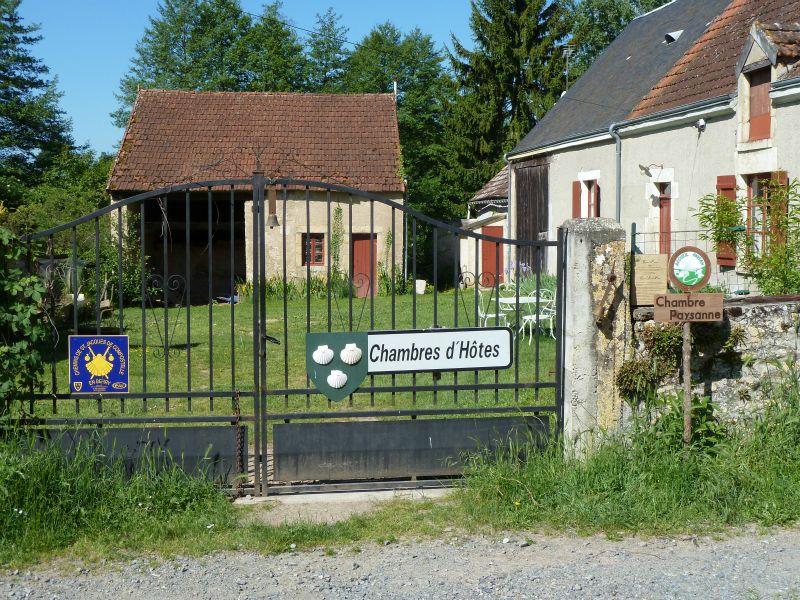 p1170511.jpg      18/05/2015 09:50     4803ko     une Chambre d'Hotes au hameau de CHENIL, avant SARZAY   §MMDD36S