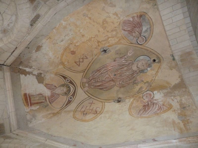 p1170602.jpg      19/05/2015 15:29     4481ko     belle peintures murales (sur la voute) Eglise de Gargilesse