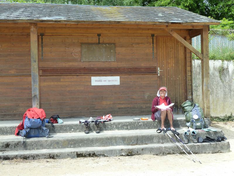 p1170654.jpg      20/05/2015 11:33     5189ko     arrêt picnic au Poste de Secours de la plage du village vacances du Chambon