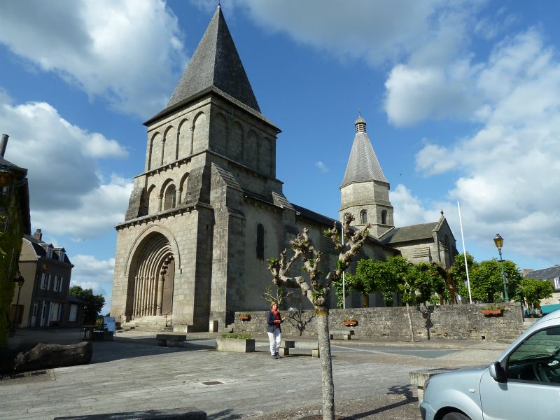 p1170824.jpg      22/05/2015 17:11     4693ko     Eglise / Collégiale de BENEVENT