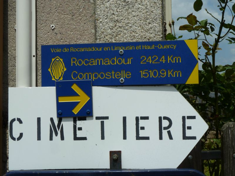 p1170869.jpg      23/05/2015 13:10     4927ko     ici, encore 242 Kms pour Rocamadour, et 1510 kms pour COMPOSTELLE : bon courage !